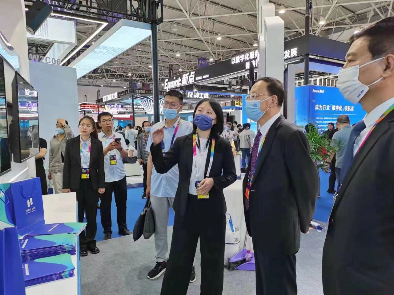 1685602951966264.jpg 政府領(lǐng)導(dǎo)蒞臨03-1.jpg