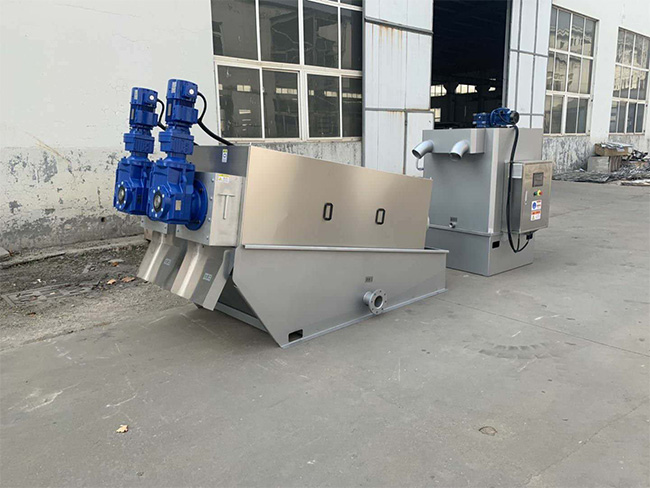 污水處理設備廠(chǎng)家疊螺污泥脫水機