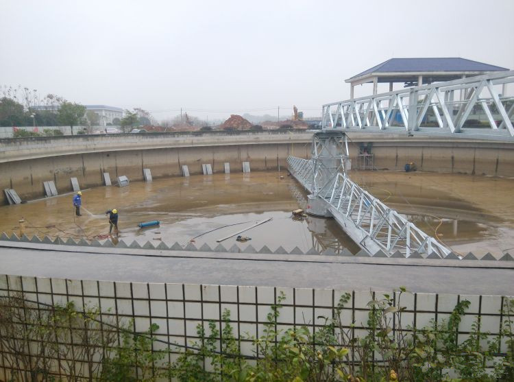 中心傳動(dòng)刮吸泥機